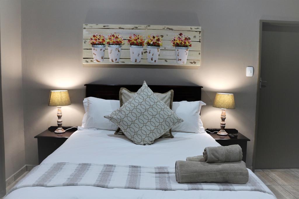 Hummingbird'S Nest Hotel Mbombela Exterior photo