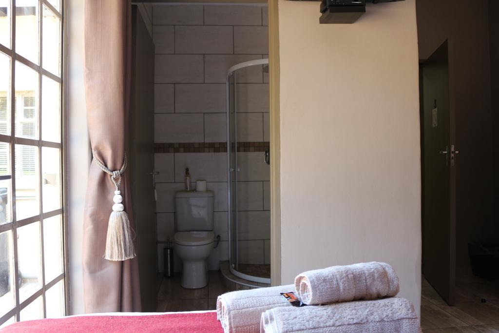 Hummingbird'S Nest Hotel Mbombela Exterior photo